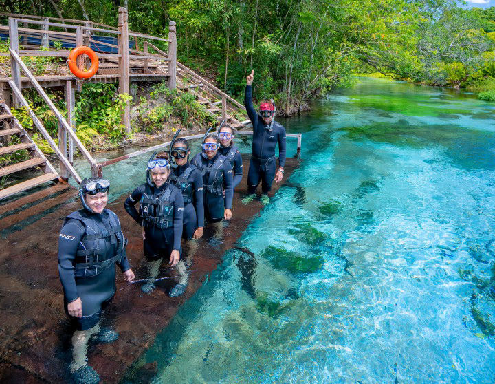 passeio de flutuação no rio sucuri em bonito ms